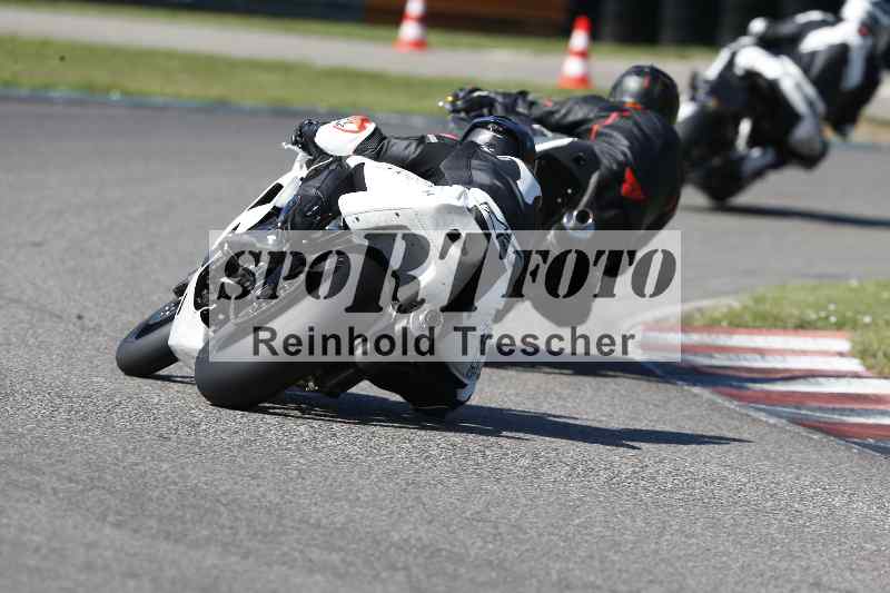 /43 08.08.2025 Discover the Bike ADR/Race 3 rot/547